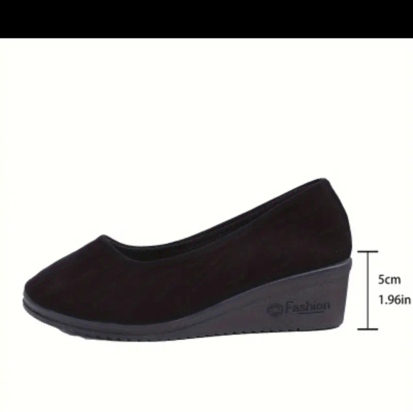 Wedge Nice brand new black low brushed leather low wedge 8.5 size 🛍 - Picture 2 of 4